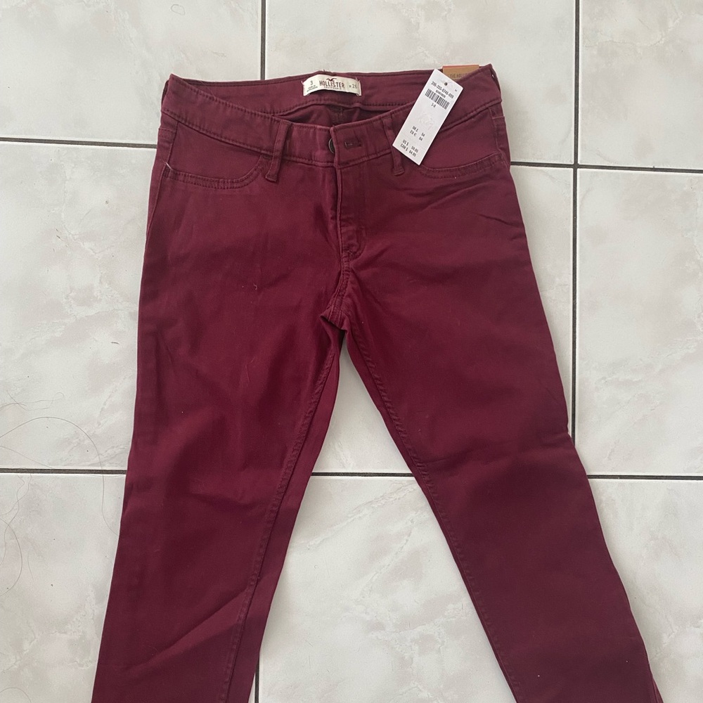 Hollister burgundy red skinny jeans